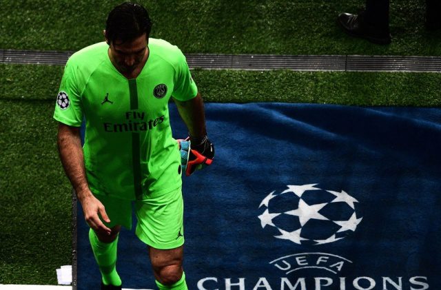 阿贾克斯发布备战花絮；赛前再遭质疑；国王杯任务艰巨；赛季目标并未改变(阿贾克斯vs)-爱游戏体育