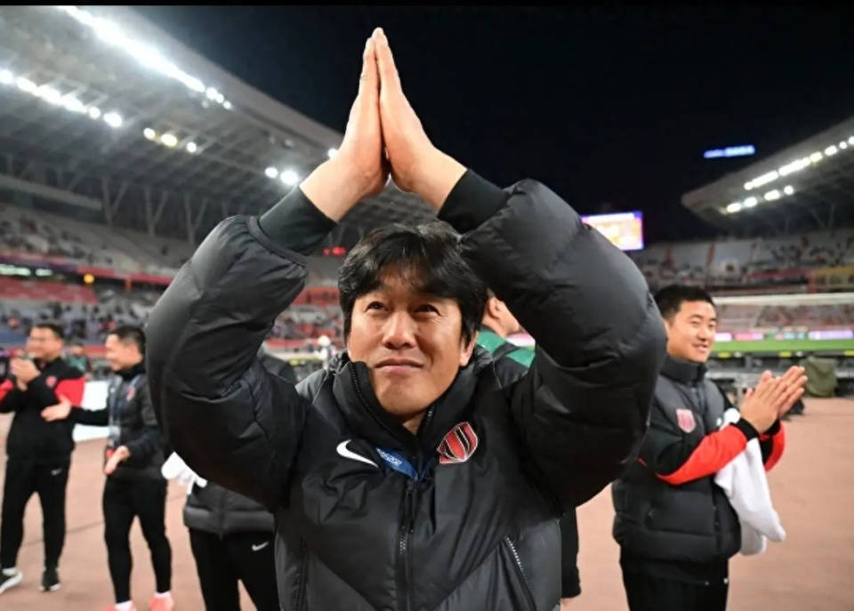 芝加哥公牛内部会议纪要流出:今晚官宣签约,亚冠使命明确,赛季目标并未改变(芝加哥公牛队10号) 芝加哥公牛内部会议纪要流出:今晚官宣签约,亚冠使命明确,赛季目标并未改变(芝加哥公牛队10号)