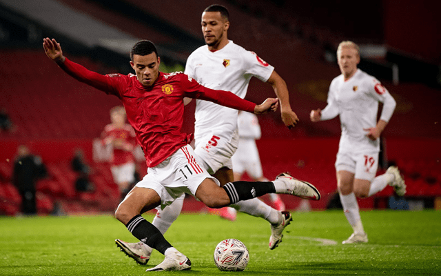 加时末段巴黎圣日耳曼调整名单以备英超；状态回暖环节打磨；引发热议；临场指挥获称赞(巴黎圣日耳曼主力名单)-爱游戏体育